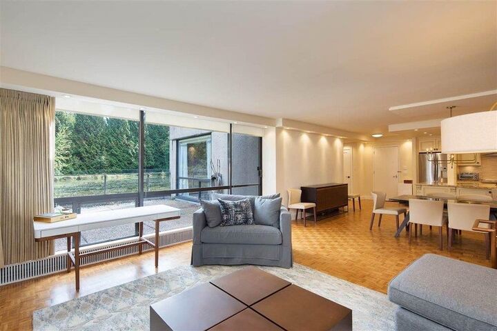 Property Photo: 4900 Cartier Street 108 BC V6M 4H2