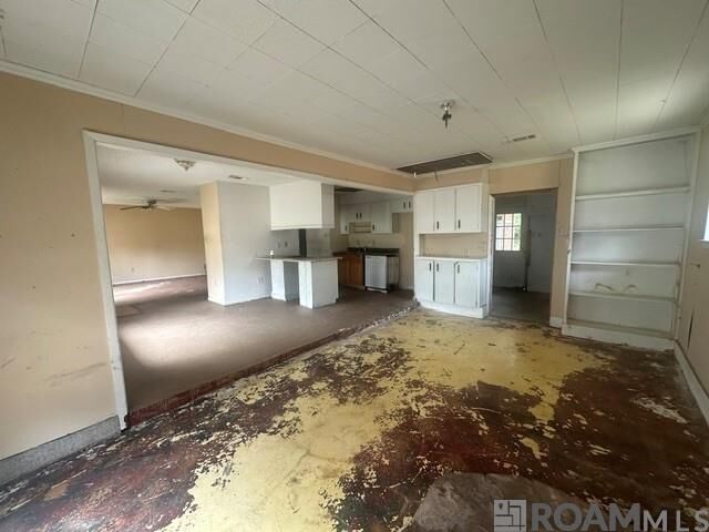 Property Photo: 1206 Boreas Dr LA 70816
