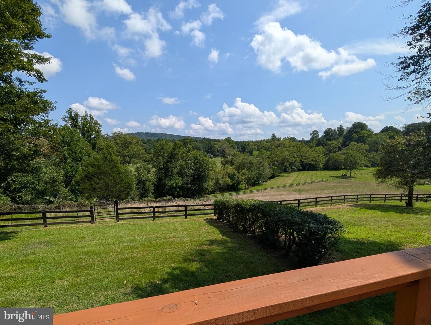 Property Photo:  7831 Carters Run  VA 20115 