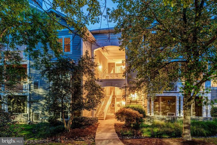 Property Photo:  1700 Lake Shore Crest Drive 25  VA 20190 