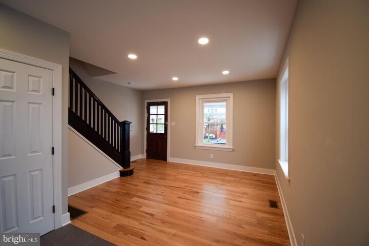 Property Photo: 207 Paxson Avenue PA 19038