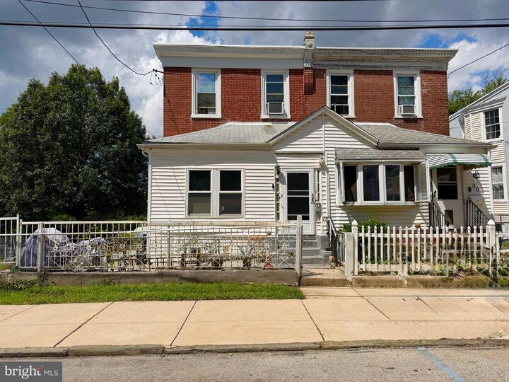 Property Photo: 32 S 12th Street PA 19023