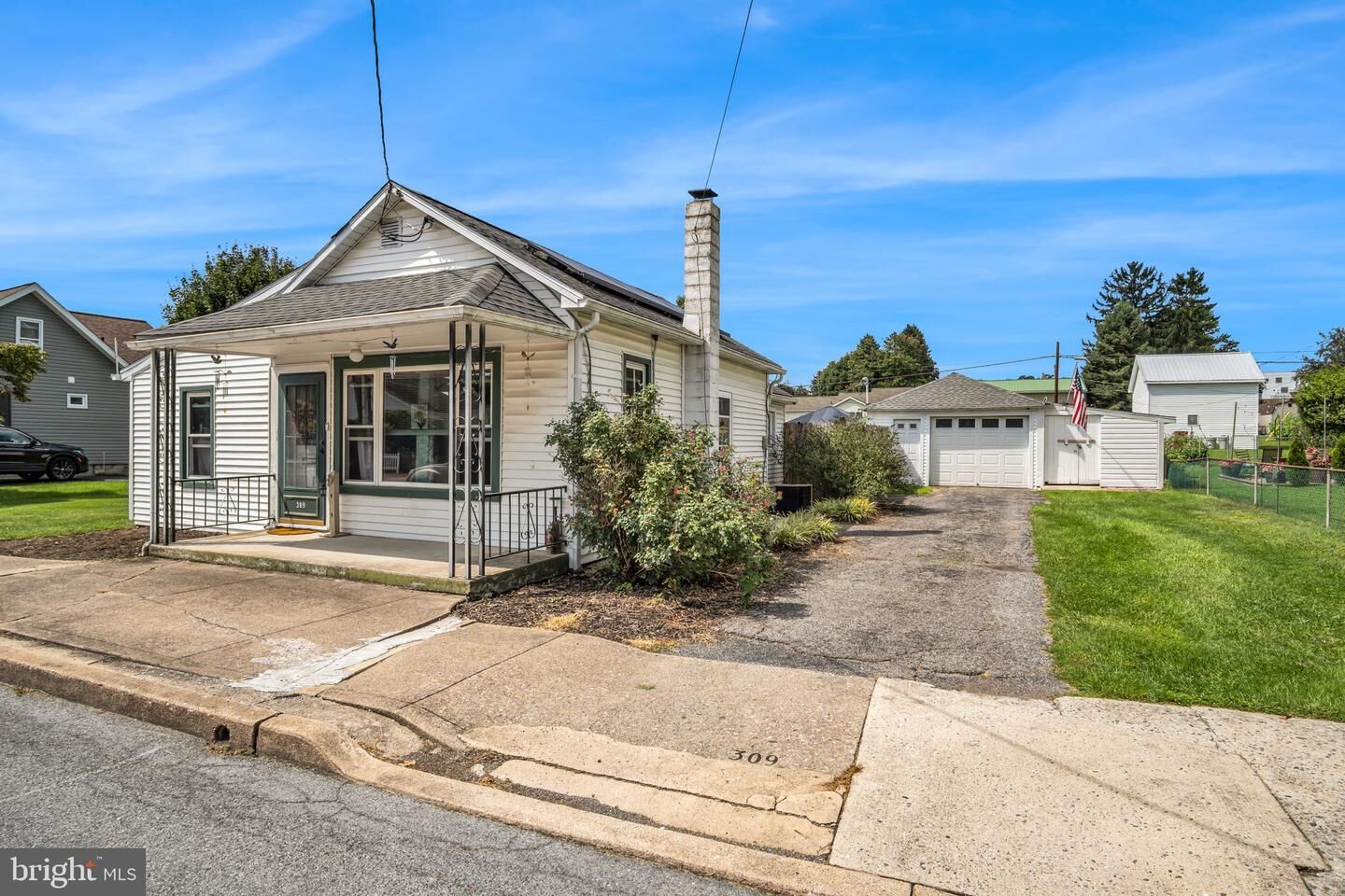 Property Photo: 309 Chestnut Street PA 17065