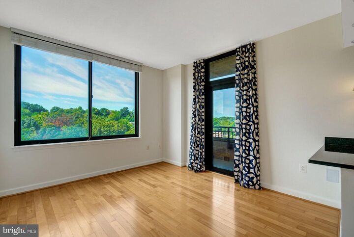 Property Photo:  2451 Midtown Avenue 1319  VA 22303 