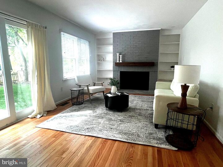 Property Photo:  8622 Vernon Avenue  VA 22309 