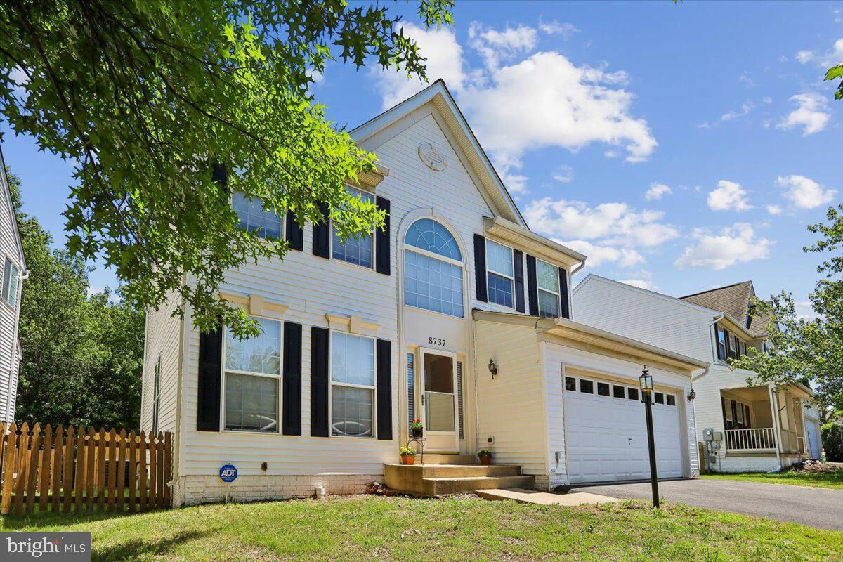 Property Photo: 8737 Hackney Drive VA 20136