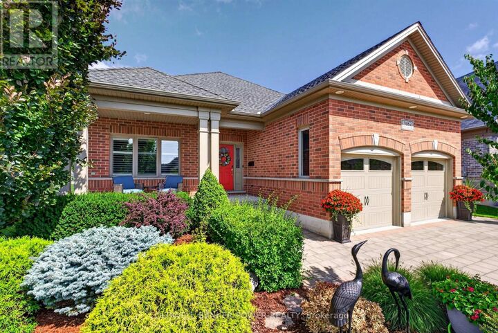 Property Photo:  3182 Pincombe Drive  ON N6L 0B4 