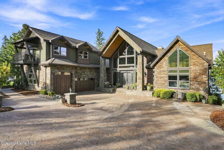 Property Photo:  11637 W Riverview Dr  ID 83854 