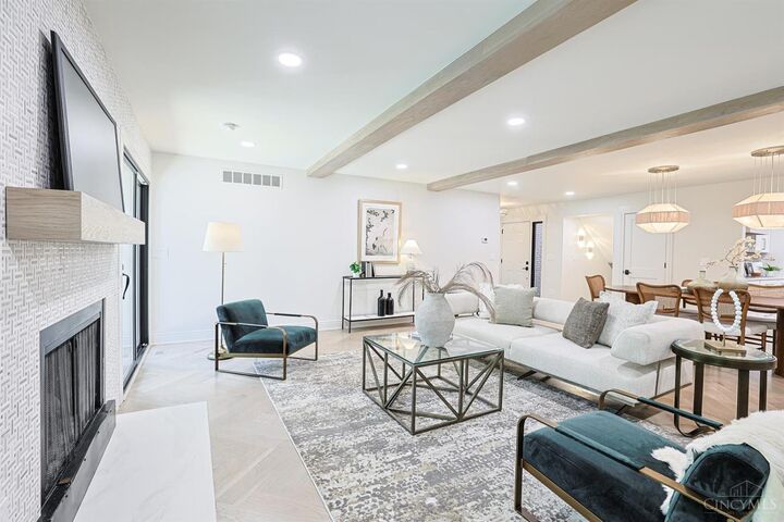 Property Photo: 3488 Forestoak Court OH 45208
