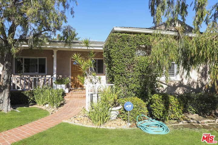 Property Photo: 13155 Psomas Way CA 90066