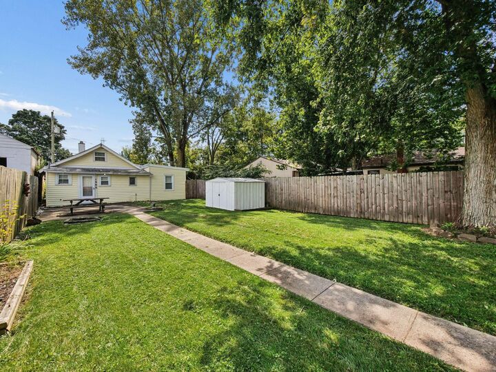 Property Photo:  1666 Peabody Avenue  OH 43223 