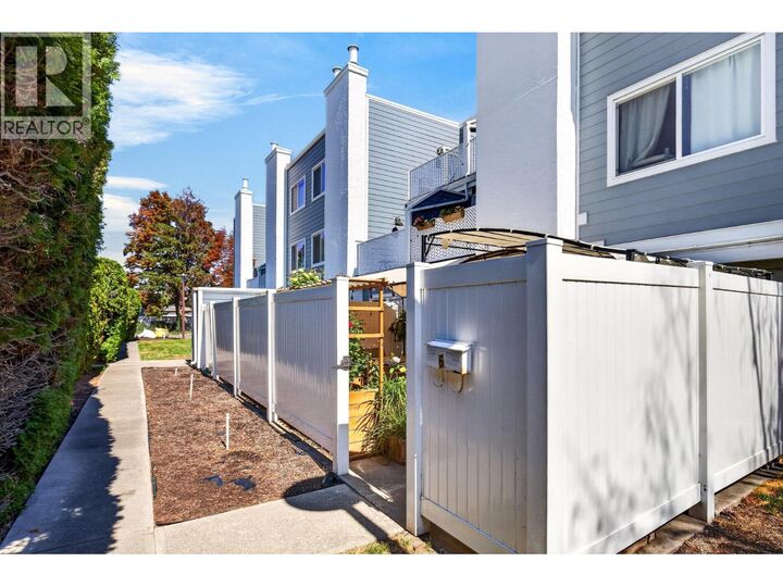 Property Photo:  1481 Inkar Road 6  BC V1Y 8J1 