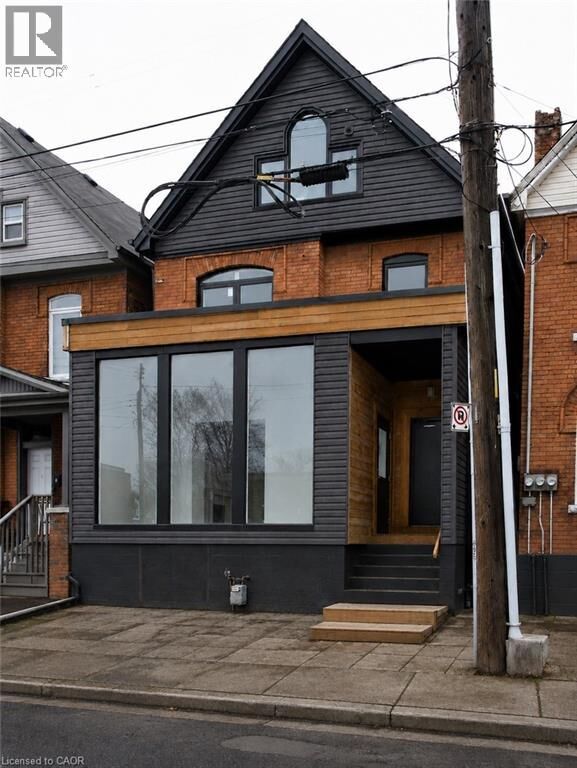Property Photo:  76 Wentworth Street South  ON L8N 2Y9 