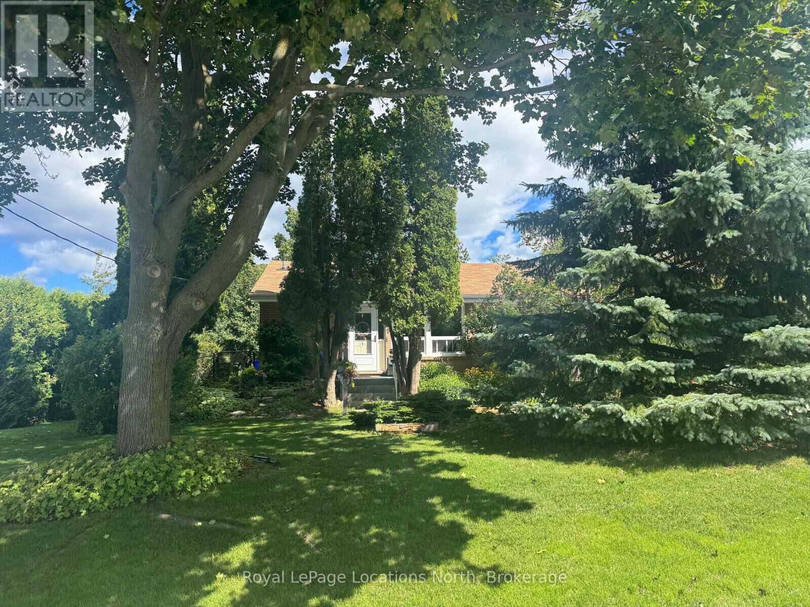 Property Photo:  245 Pearson Street North  ON N4L 1L6 