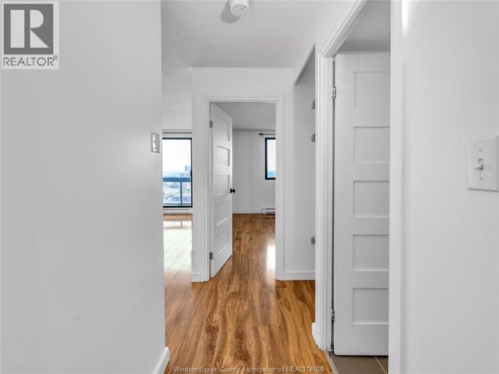 Property Photo:  150 Park 1911  ON N9A 7A2 