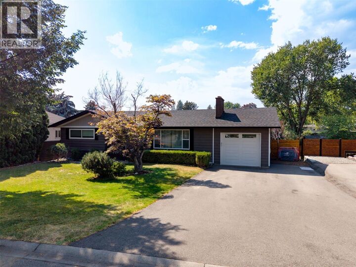 Property Photo: 1126 Pinecrest Lane BC V1Y 4L5