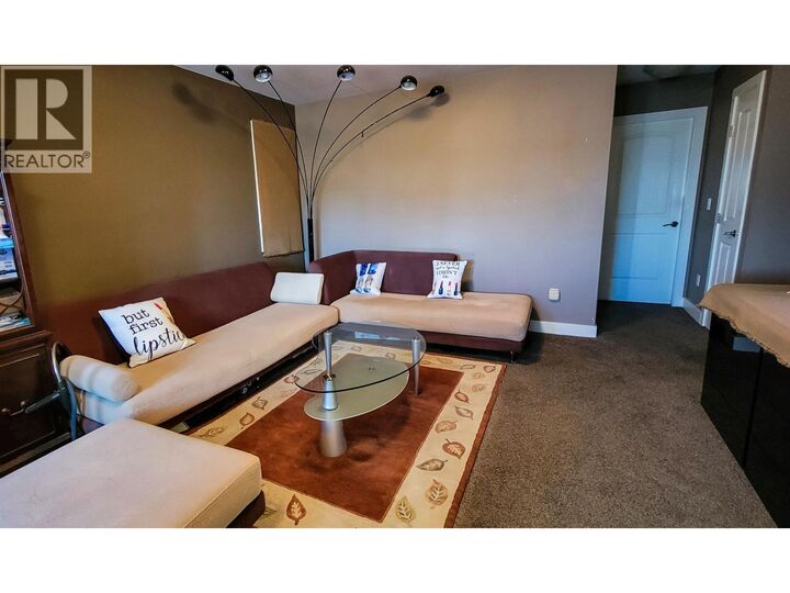 Property Photo:  10223 98 Avenue 2  BC V1J 0B1 