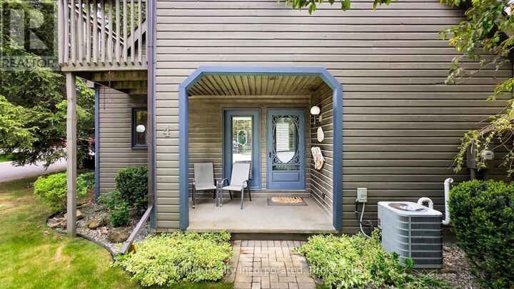 Property Photo:  76582 Jowett's Grove Road Unit 4  ON N0M 1G0 