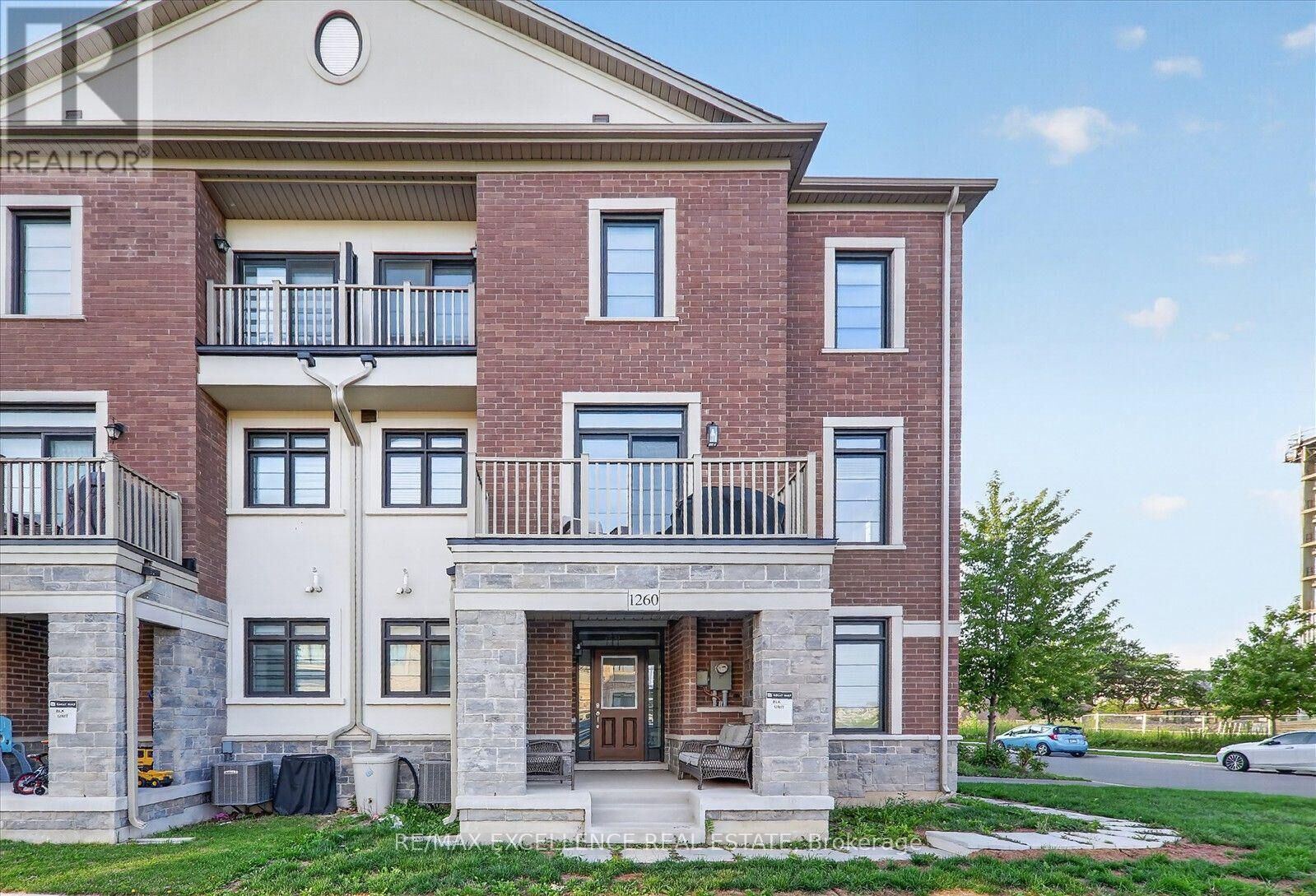 Property Photo: 1260 Restivo Lane ON L9E 1J9