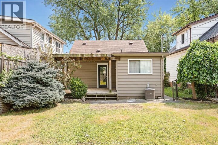 Property Photo:  720 Bensette Street  ON N8X 2Z1 