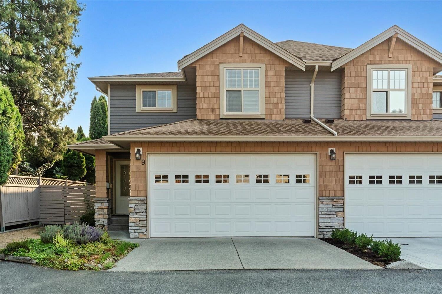 Property Photo:  46150 Riverside Drive 9  BC V2P 3K9 