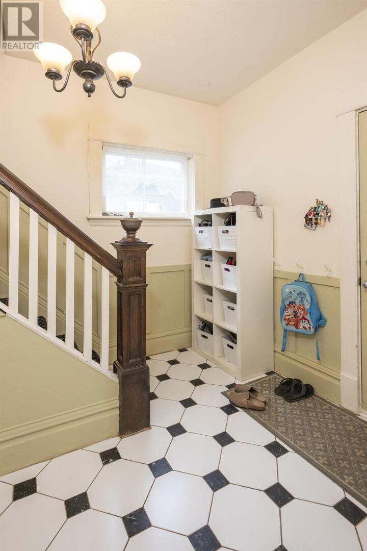 Property Photo:  223 Marks St S  ON P7E 1L9 