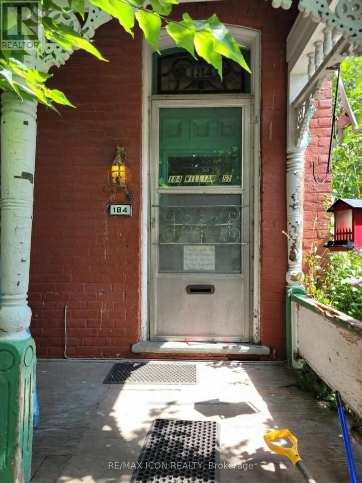 Property Photo:  184 William Street  ON N6B 3B7 