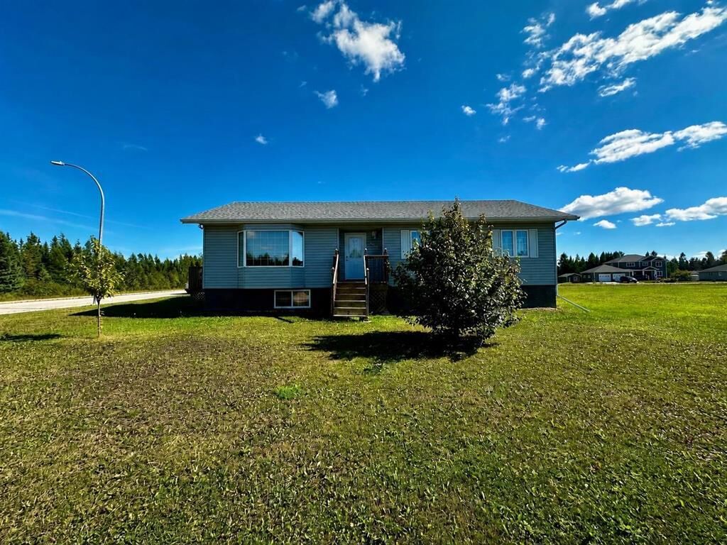 Property Photo: 536 Campbell Street MB R9A 1T8