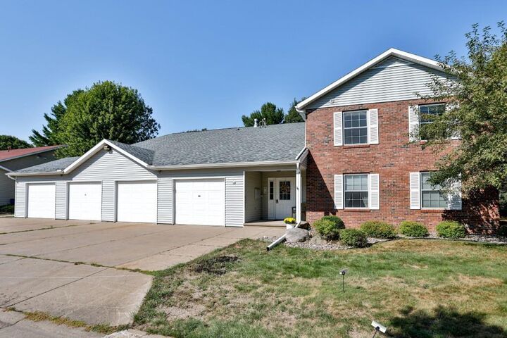 Property Photo:  2800 Thielman Street 3D  WI 54452 