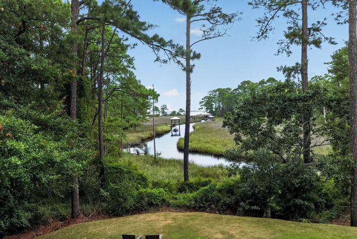Property Photo: 45 Days Lane FL 32459