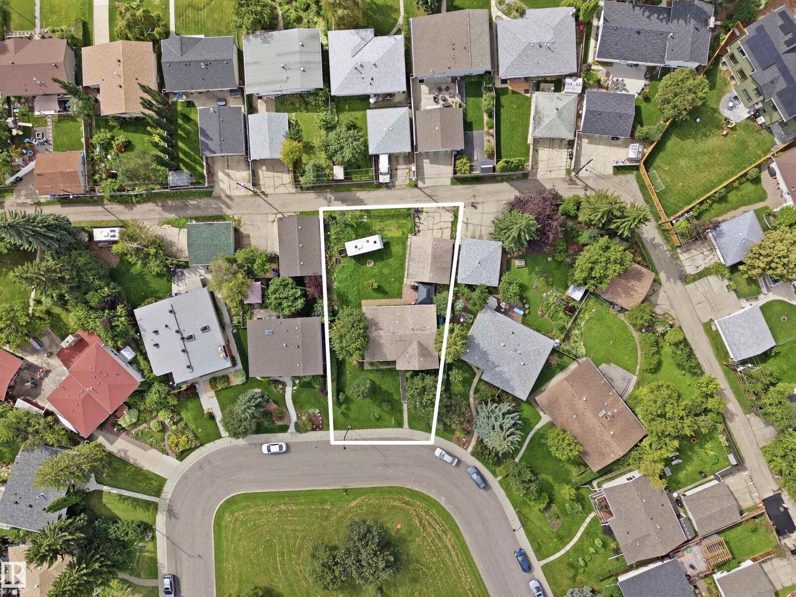 Property Photo:  5416 114A Street NW  AB T6H 3M7 