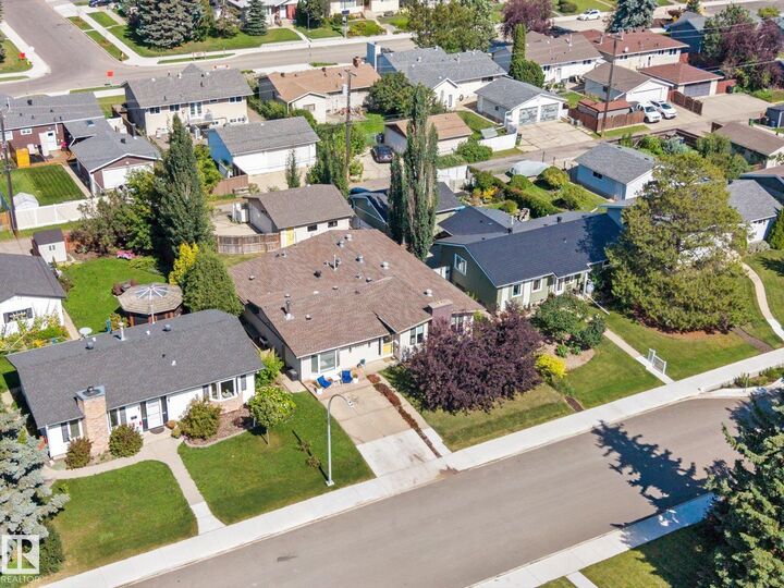 Property Photo: 6804 94A Avenue NW AB T6B 0Y8