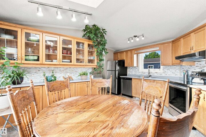 Property Photo:  5508 55 Street 89  AB T9N 2B6 
