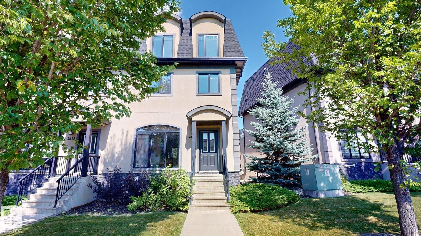 Property Photo:  5833 Mullen Place NW  AB T6R 0T5 
