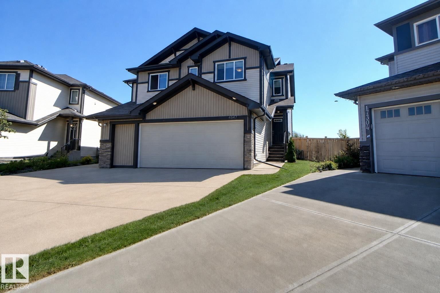 Property Photo:  4847 173 Avenue NW  AB T5Y 3V9 
