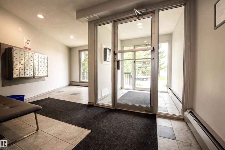 Property Photo:  3835 107 Street NW 304  AB T6J 2N7 