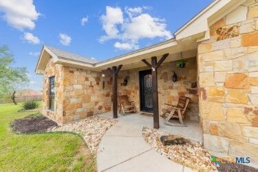 Property Photo:  770 County Road 3371  TX 76539 