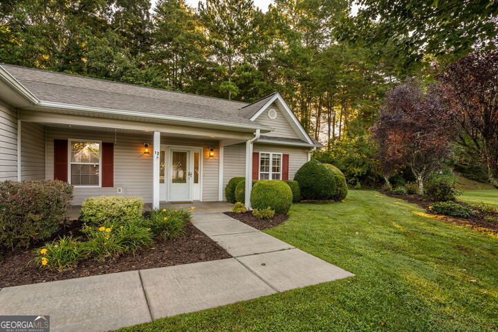 Property Photo:  12 Hannah Circle  GA 30513 