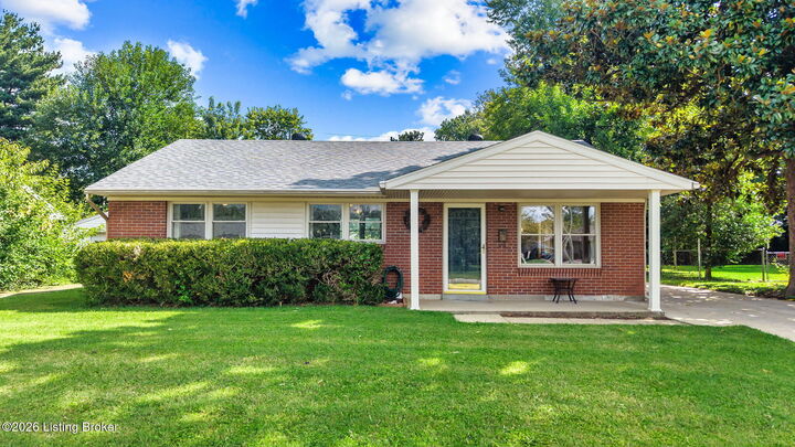 Property Photo: 3107 Maywood Pl KY 40220
