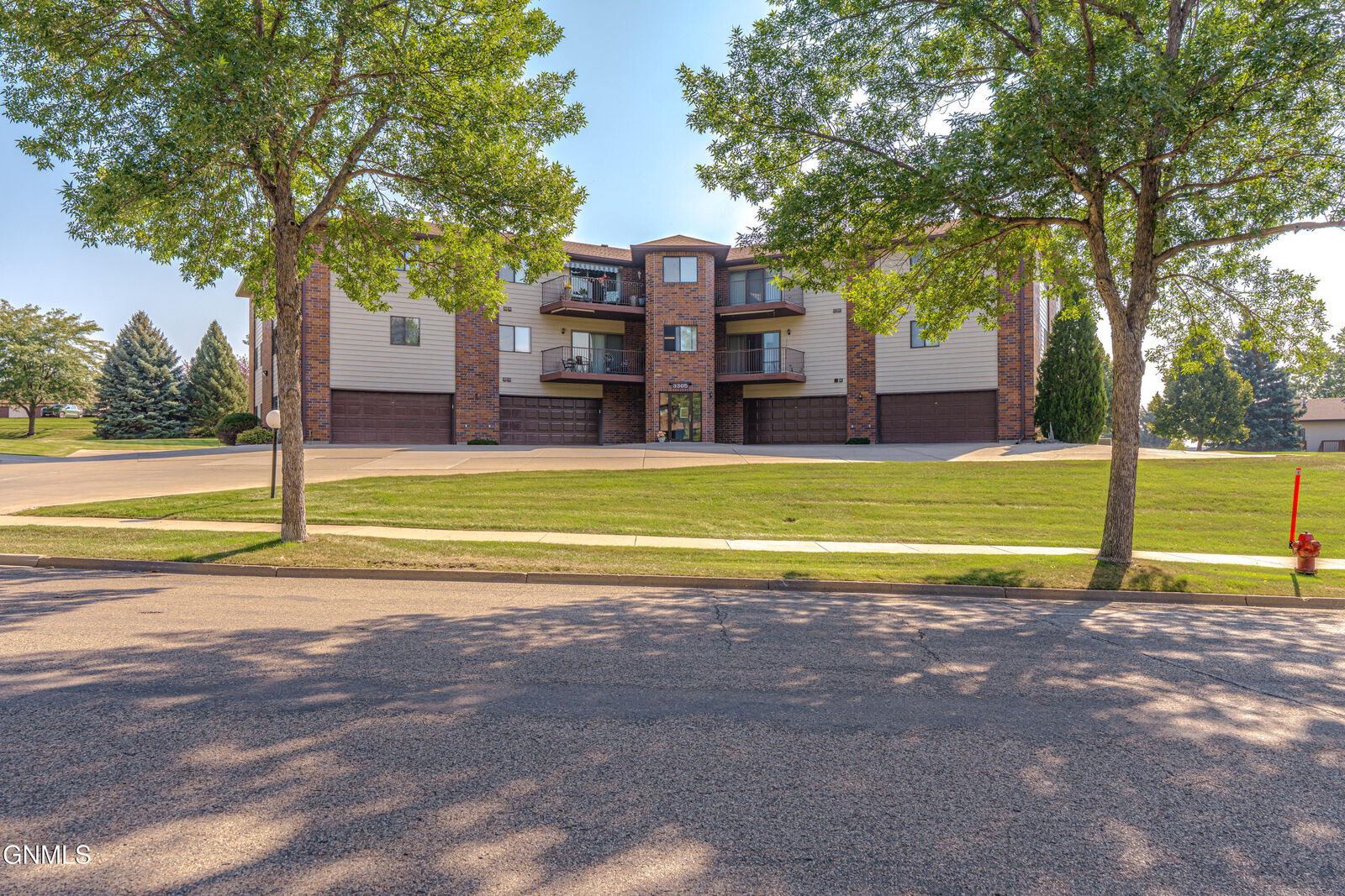 Property Photo:  3305 Montreal Street 204  ND 58503 