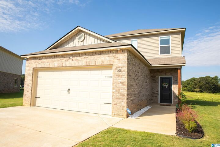 Property Photo: 201 Bow Court AL 36268