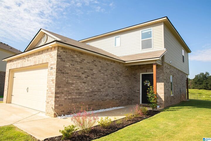 Property Photo:  201 Bow Court  AL 36268 