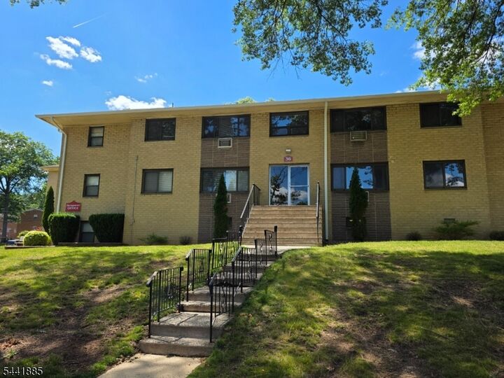 Property Photo: 401 Highway22b36u3 C NJ 07060