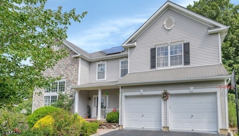 Property Photo:  102 Black Oak Trail  NJ 07849 