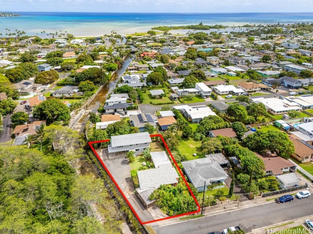 Property Photo: 6163 Kawekiu Pl Kawekiu Place HI 96821