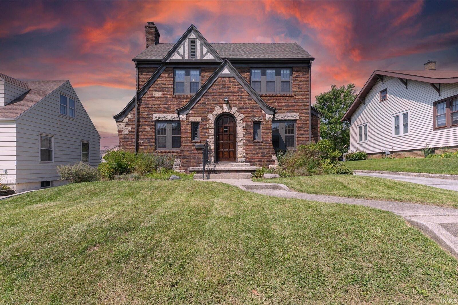 Property Photo:  1839 Kenwood Avenue  IN 46805 