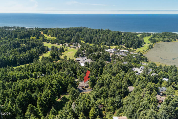 Property Photo: 488 Lookout Drive OR 97367