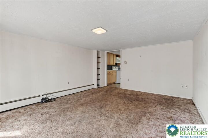 Property Photo: 112 Pitt Street PA 18252