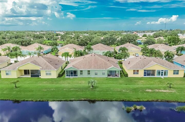 Property Photo:  11428 Captiva Kay Drive  FL 33569 