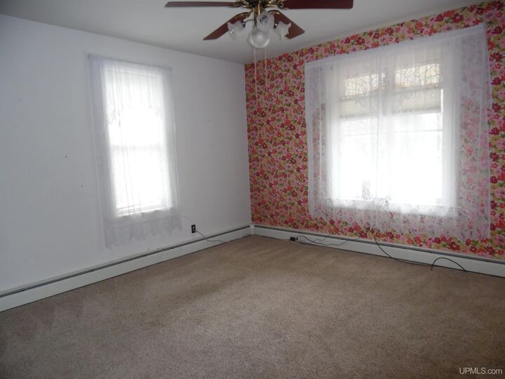 Property Photo:  55888 Lake Linden Avenue  MI 49913 